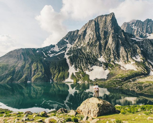 jannes-jacobs-AB5Is4yp618-unsplash